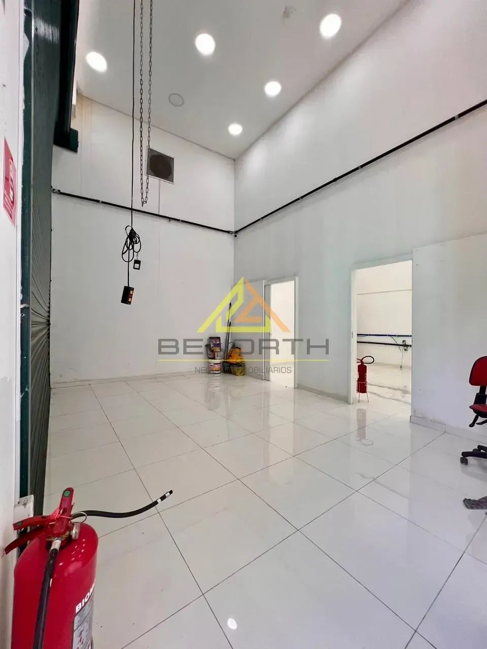 Galpão com 244 m² na Parada Inglesa - Foto 2