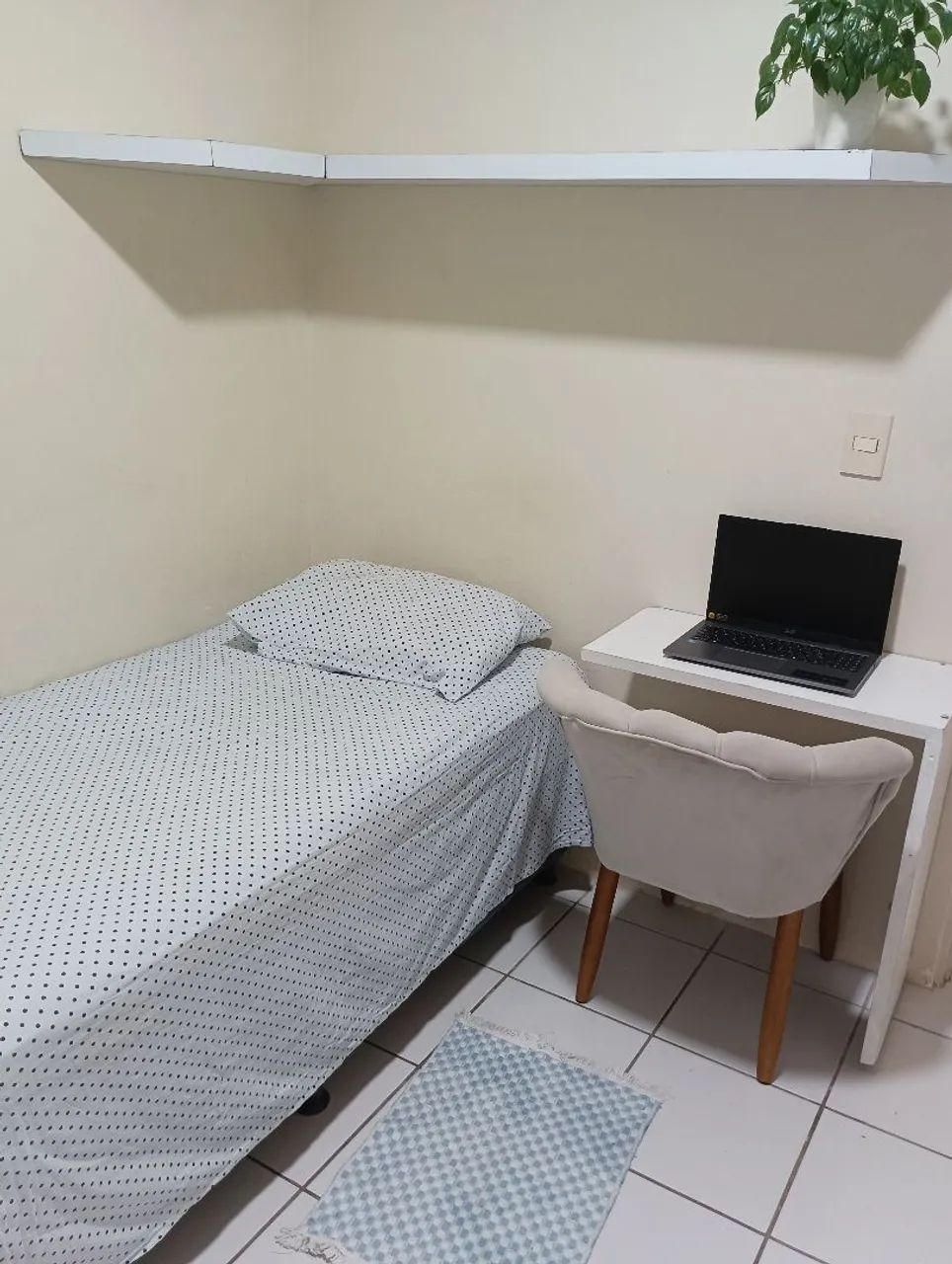 Quarto para mulher