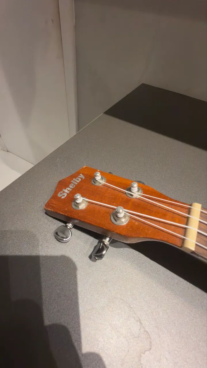 Ukulele Shelby  - Foto 3
