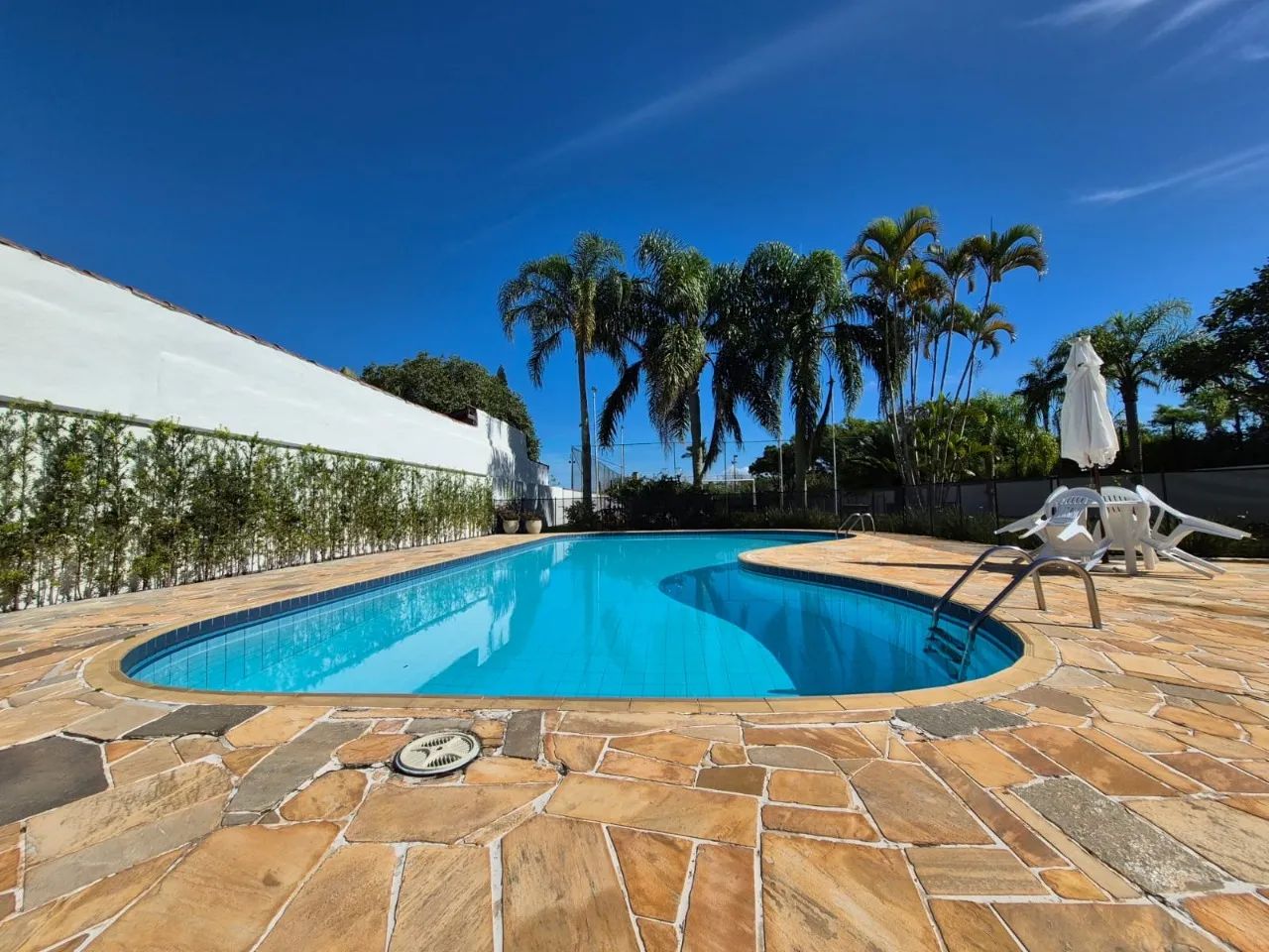 Apartamento de 4 qtos e 2 vgs em Ponta das Canas - Foto 2