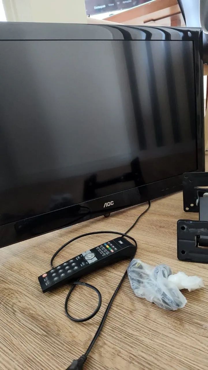 Tv Aoc 32 polegadas não é smart tv  - Foto 4
