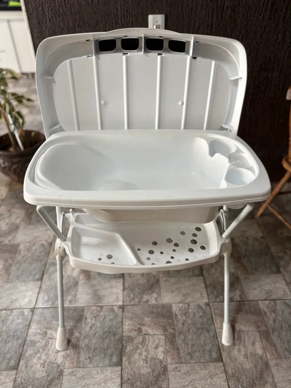 Banheira com suporte semi nova  - Foto 2