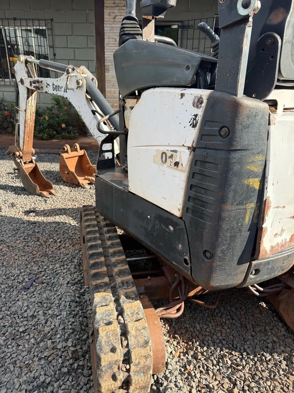 Mini escavadeira bobcat 418 - Foto 2