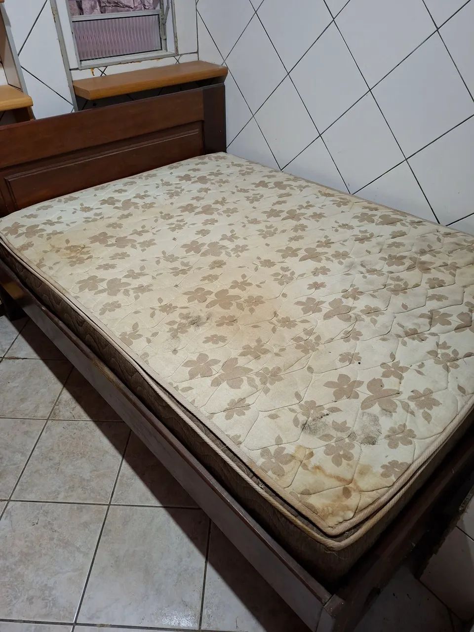Csma casal em madeira maciça com colchão  - Foto 2