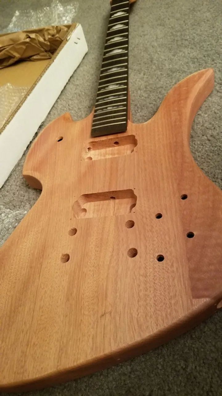 corpo de guitarra