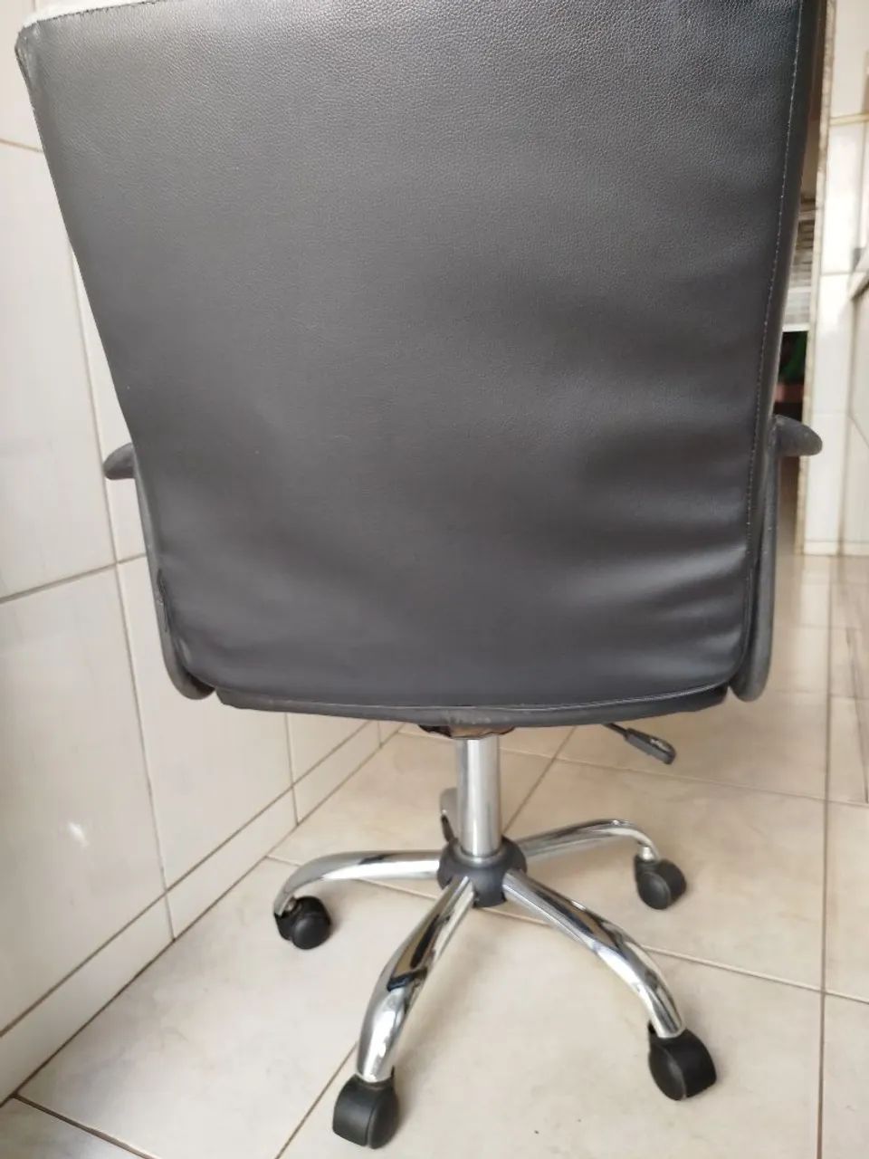 Cadeira para escritório  - Foto 3