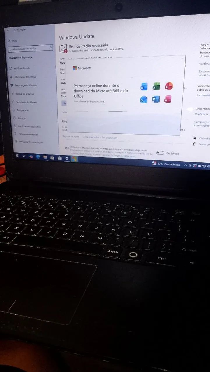 Notebook i3 com defeito