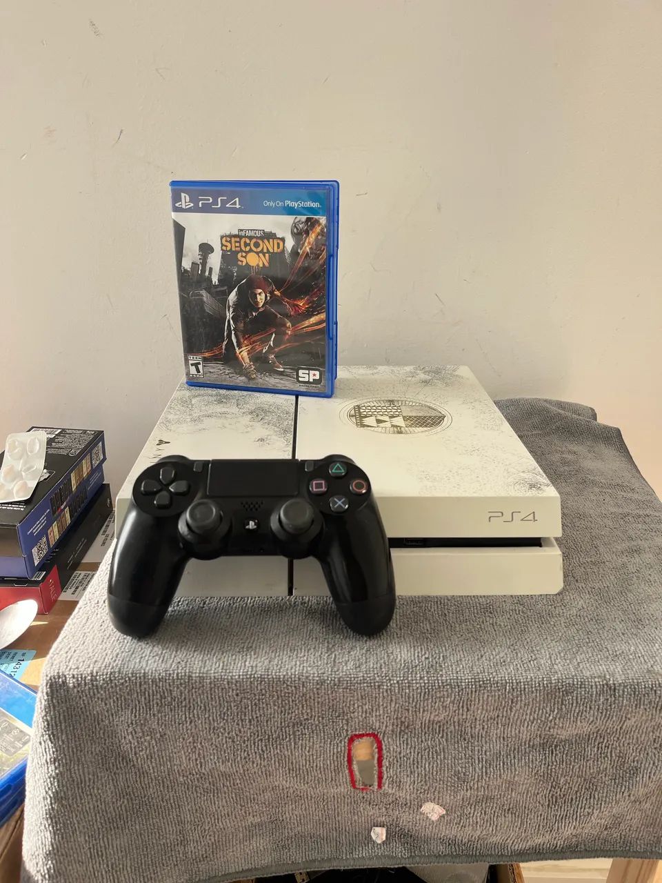 PlayStation 4 destiny 2tb  - Foto 2