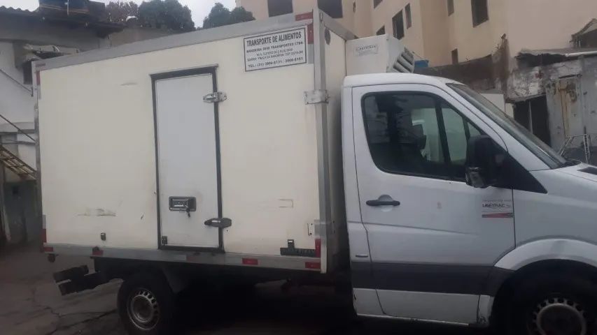 Mercedes-Benz Sprinter 415 Furgão Curto T.b. 2.2 Dies. 2013