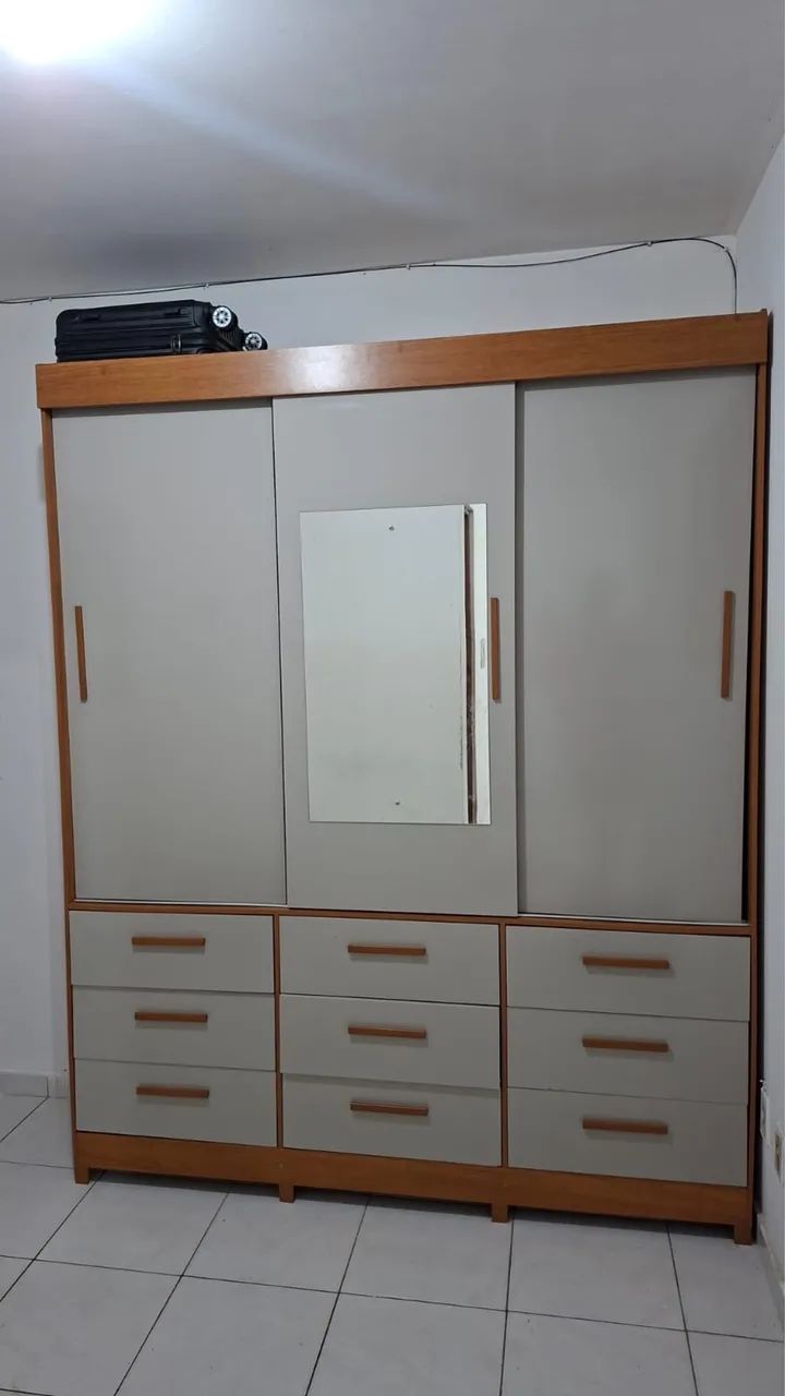 Guarda Roupa 
