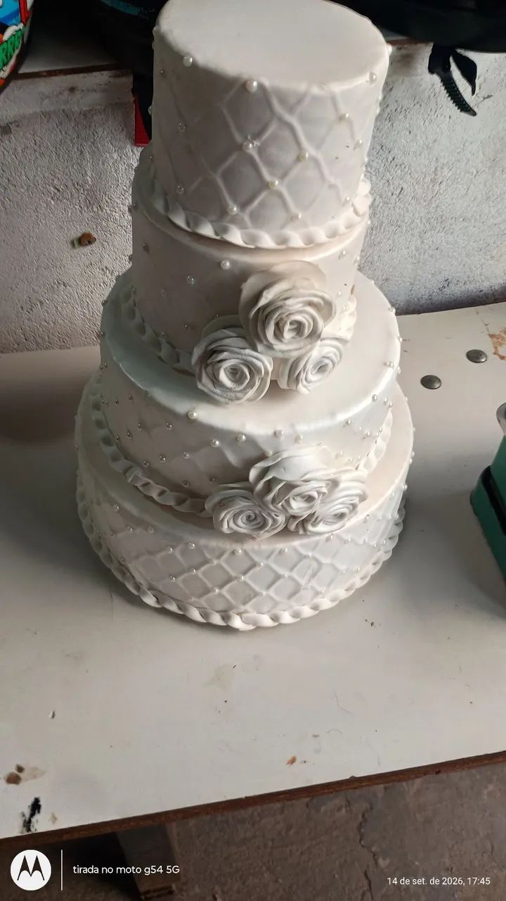 Bolo feke de casamento  - Foto 2