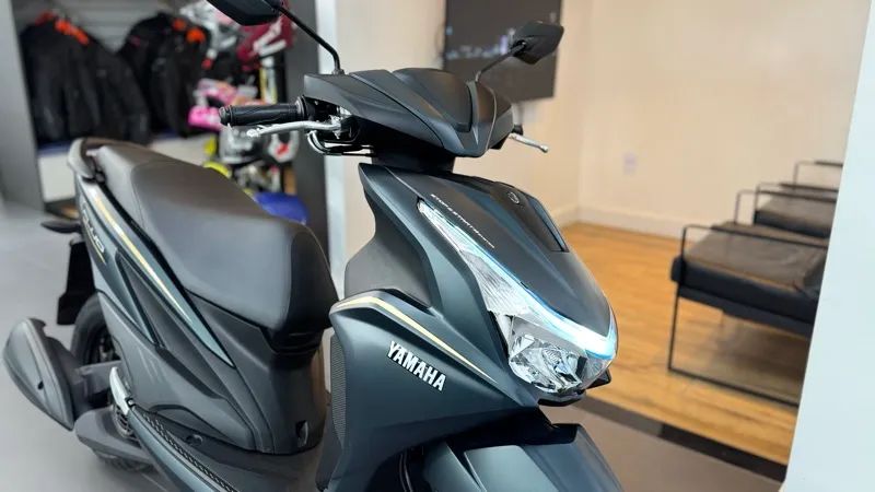 Yamaha Fluo 125 cc  - Foto 5