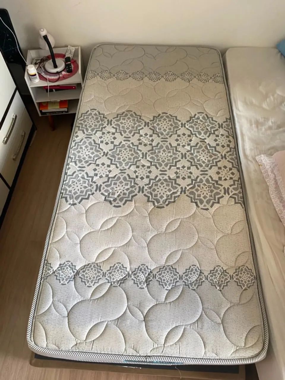 cama de solteiro com colchão de espuma - Foto 2