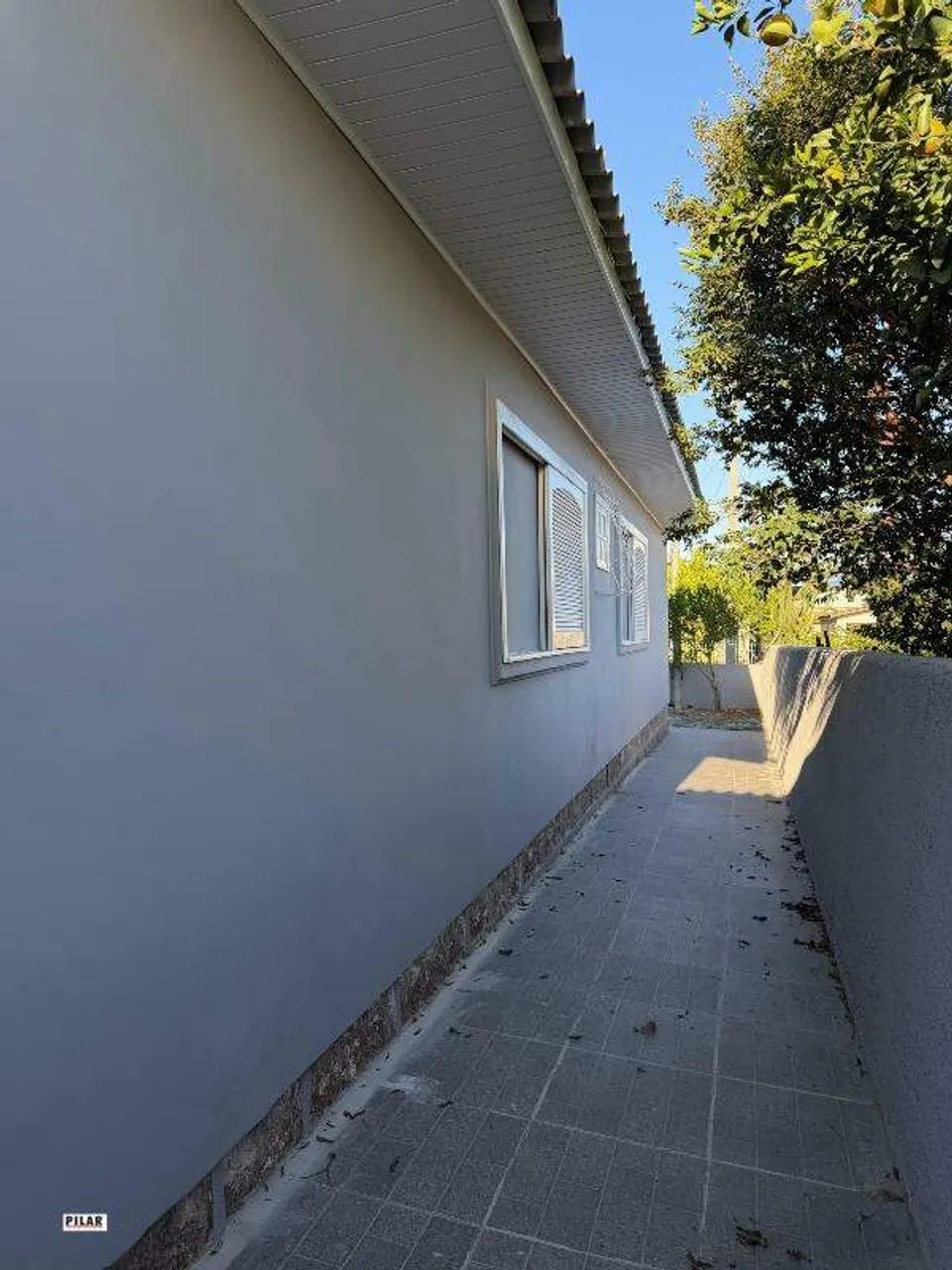 Casa com 03 dormitórios para aluguel no bairro Pinheirinho - Foto 4