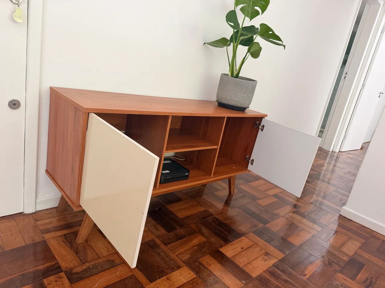Rack TV Moderno