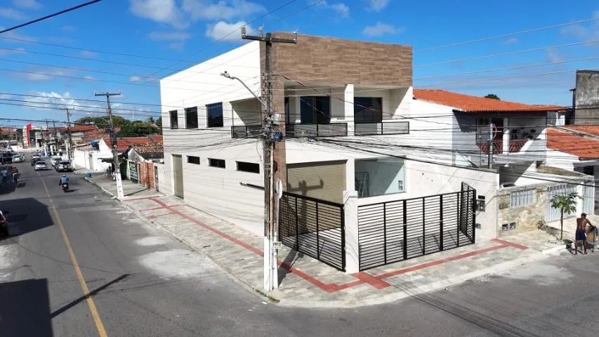 Aluga-se um espaço comercial com salões superior e inferior 320m².