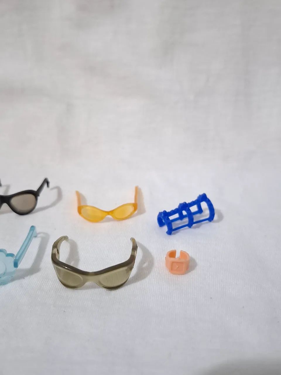 6 óculos originais Barbie mais pulseiras - Foto 3