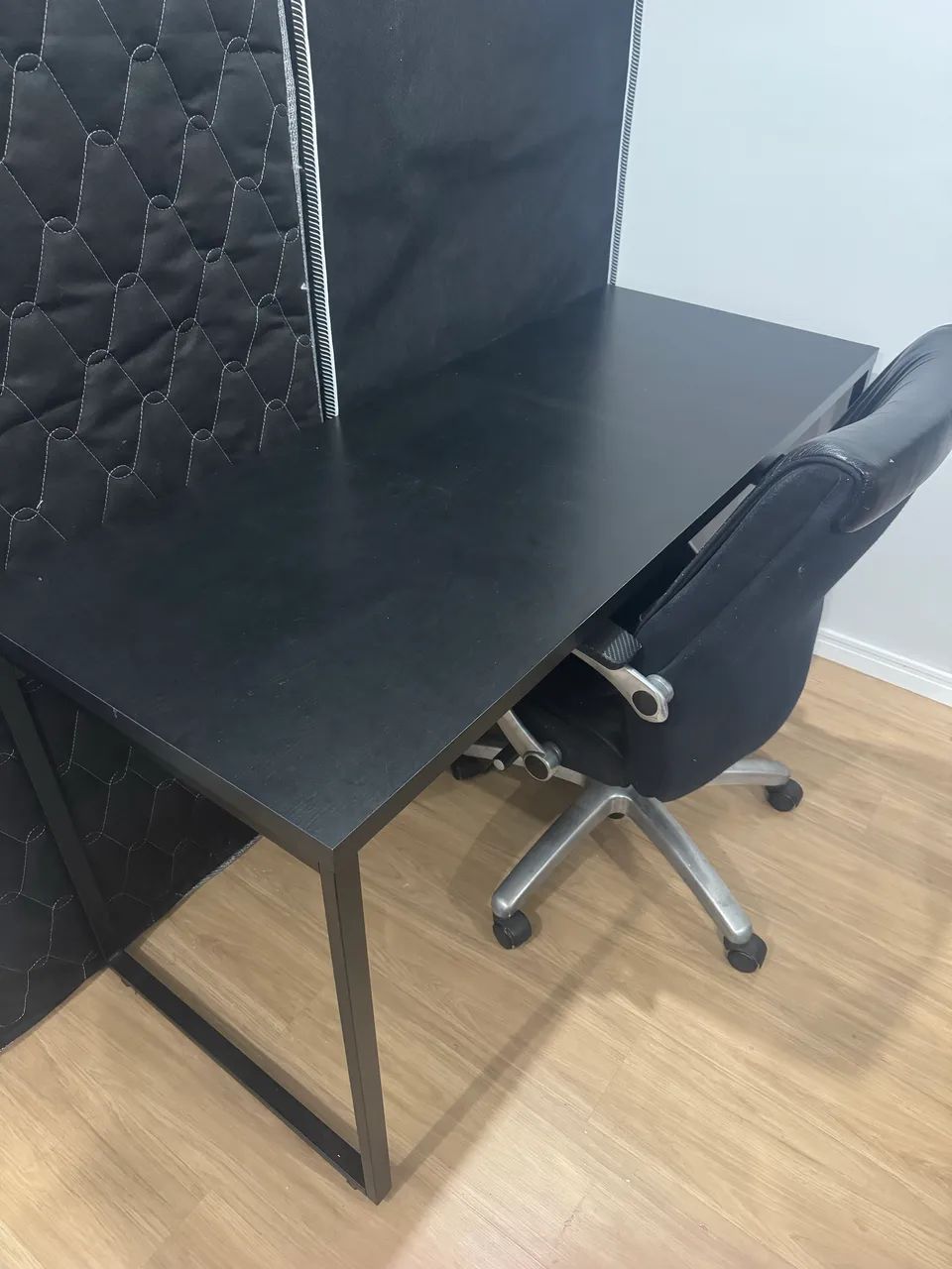 Mesa com cadeira escritório  - Foto 5