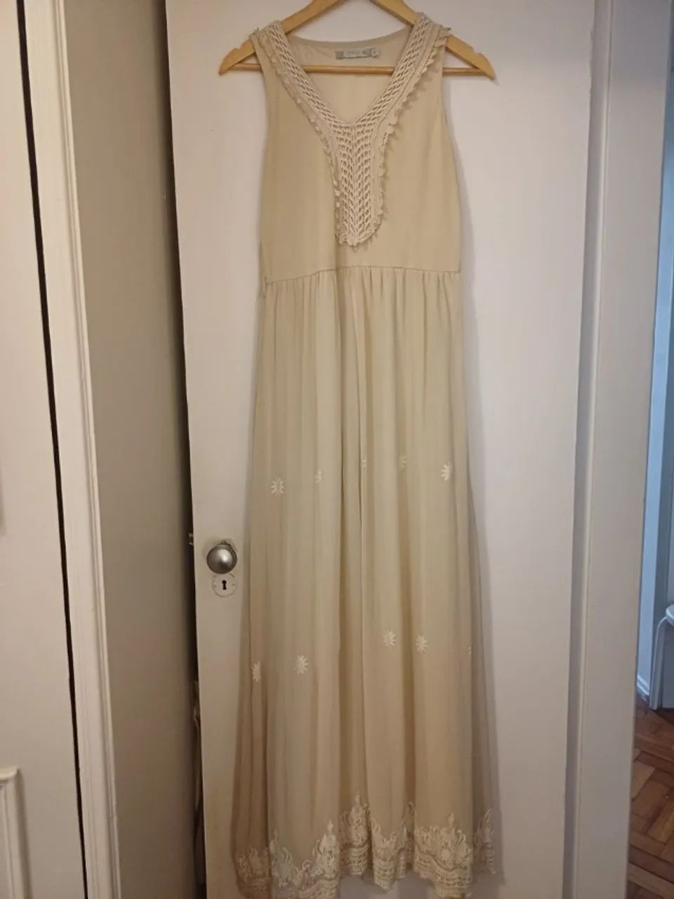 Vestido Longo Bege