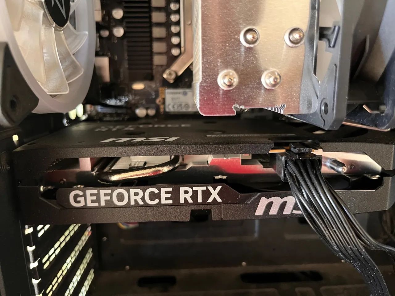 Placa de Vídeo RTX 5050 8GB - Foto 2