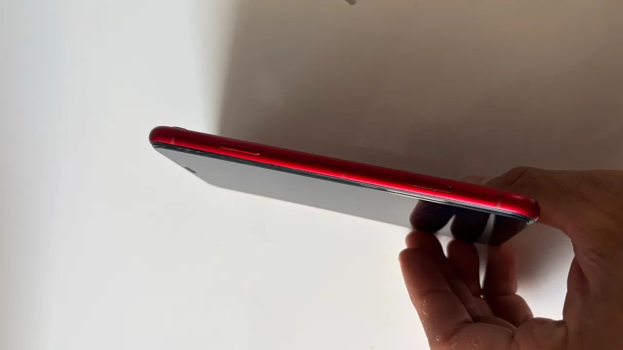 iPhone XR 128 GB. Vermelho. Original. - Foto 2
