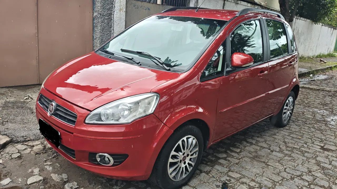 Fiat Idea ATTRACTIVE 1.4 8V FLEX 2013