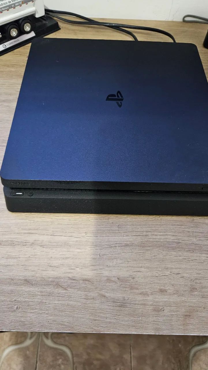 Ps4 slim 