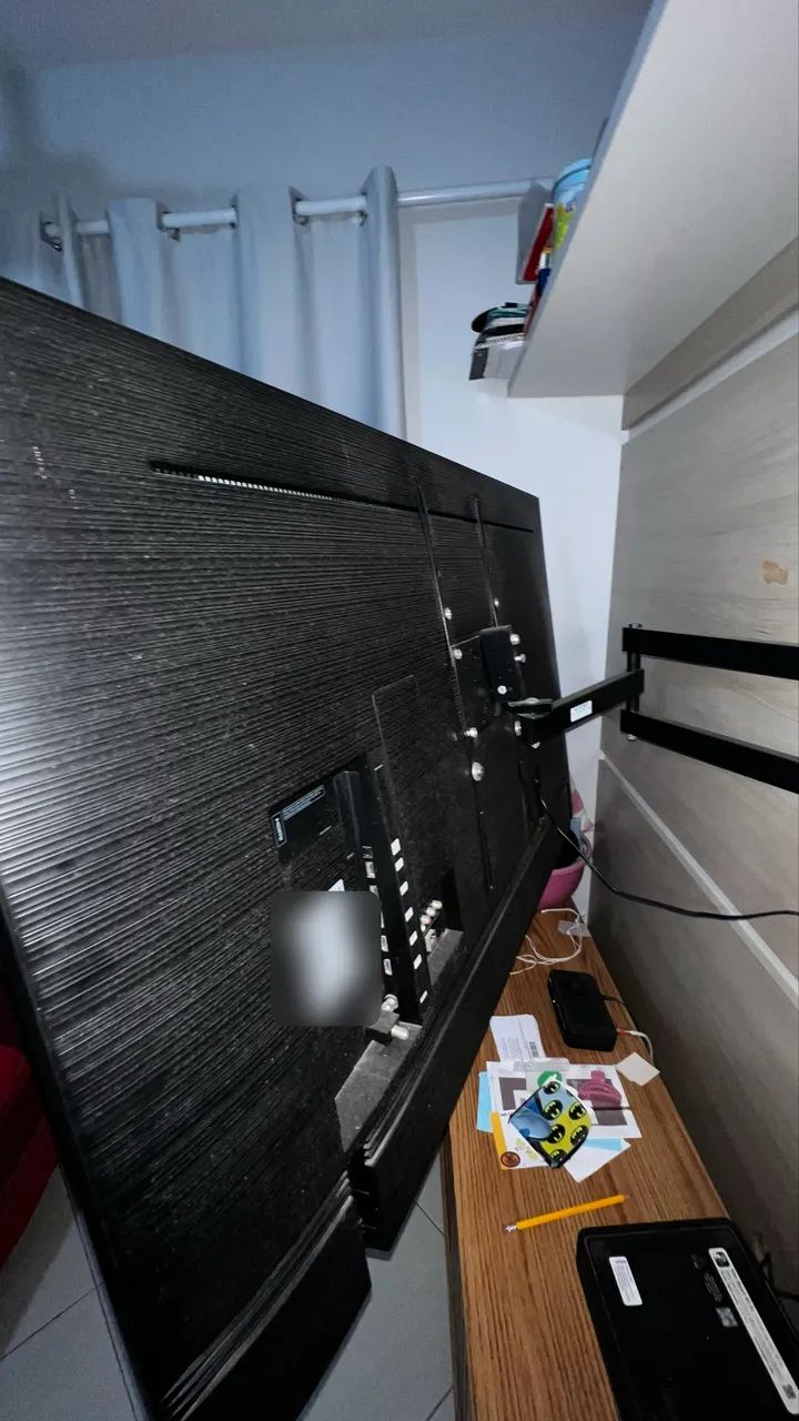 Smart TV Samsung 55 Polegadas Crystal UHD 4K (Modelo UN55RU7100) - Foto 2