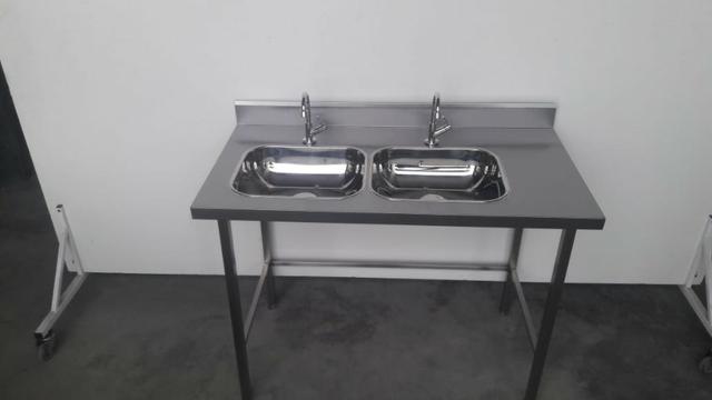 Pia Inox com 2 cubas e torneira - Produto novo industrial reforçado