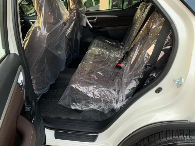 Hilux SW4 SRX 7 Lugares Branca Perola 2020 0KM - Foto 13