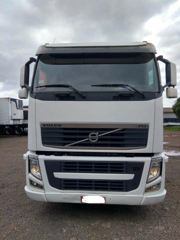 Caminhao volvo fh 440 6x2 teto baixo manual ano 2010 - Foto 20