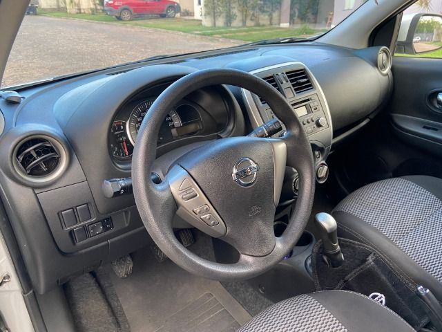 Nissan March 1.6 SV - 2017/17 - Foto 9