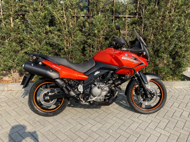 SUZUKI DL 650 V-STROM LINDA!