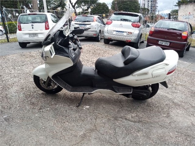 SUZUKI BURGMAN 650 2011
