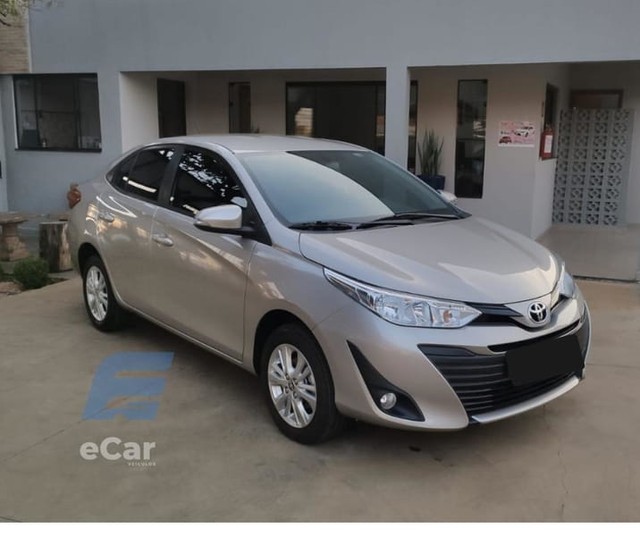 TOYOTA YARIS SEDAN 1.5 XL  CVT  APENAS 21MIL KM!!!
