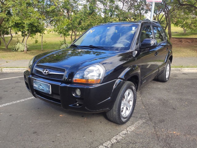 TUCSON AUTOMÁTICA SUPER COMPLETA