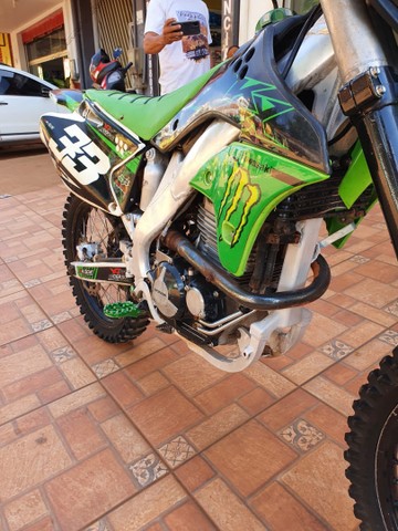 MOTO DE TRILHA