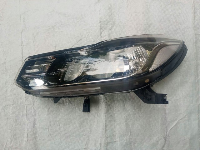 Farol Dianteiro Esquerdo Gm Tracker 2017 2018 2019 2020 Recuperar