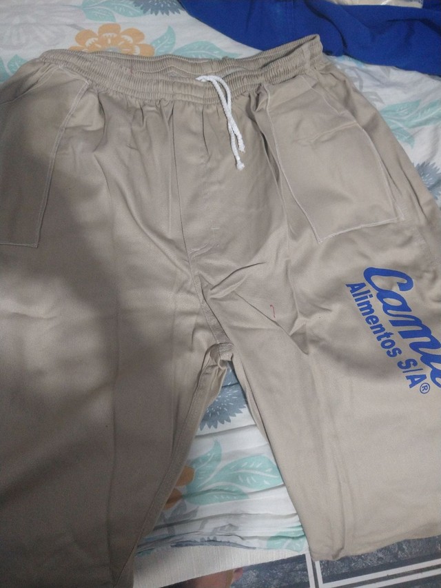 Vendo uniforme para uso geral. Tamanho Ex. 