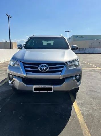 TOYOTA/SW4 SRX 4WD DIESEL AUTOM/2017 BLINDADA 3A INBRA EXTRA