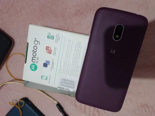 Vende-se esses 2 celulares (1 moto G4 e outro J8,J8 400,00 e moto G4 200,00  ) - Celulares e telefonia - Setor Monte Sinai, Trindade 1249801034