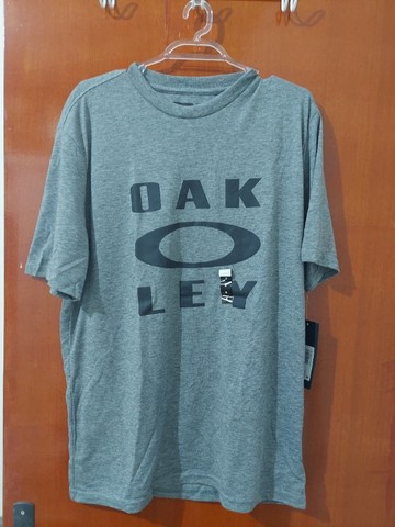 Camisetas da oakley masculinas | +247 anúncios na OLX Brasil