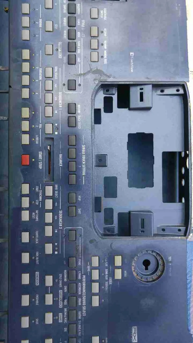 Todos botões do painel do KORG PA500