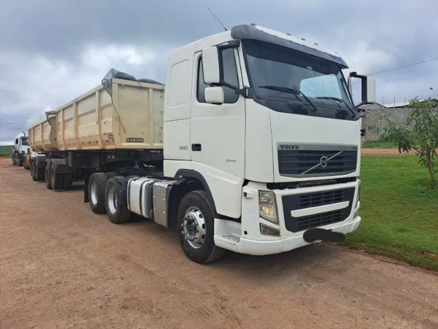 Conjunto Volvo FH 540 - Bi-Caçamba Randon 2022
