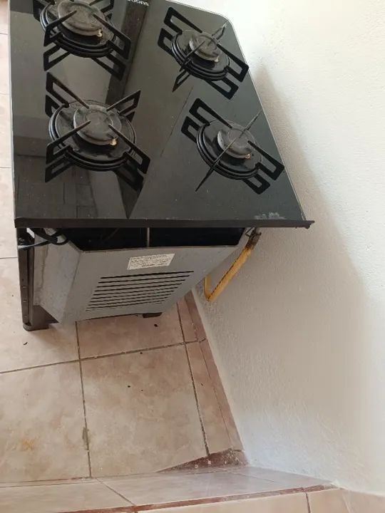 Fogão 4 bocas preto 