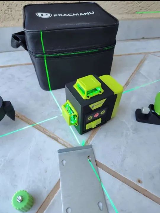 Nível Laser 4d 16 Linhas Verde 360 Acessórios E Bateria - Foto 3