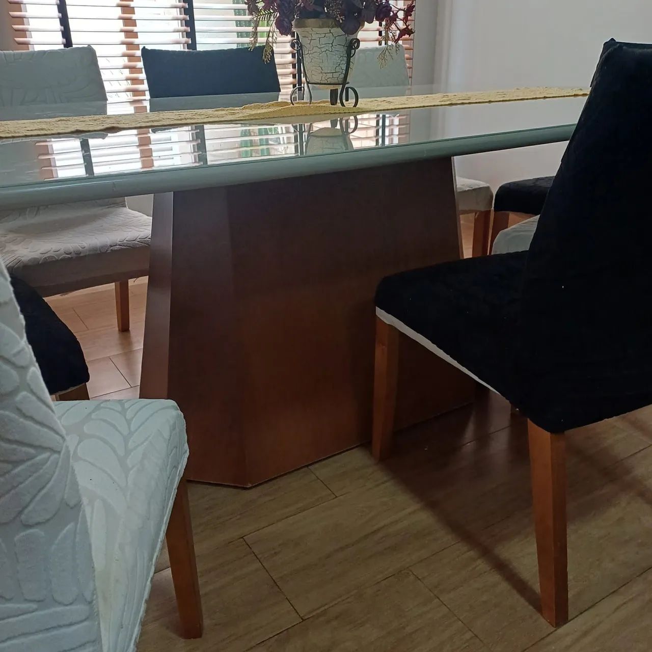 Mesa de jantar 8 cadeiras  - Foto 2