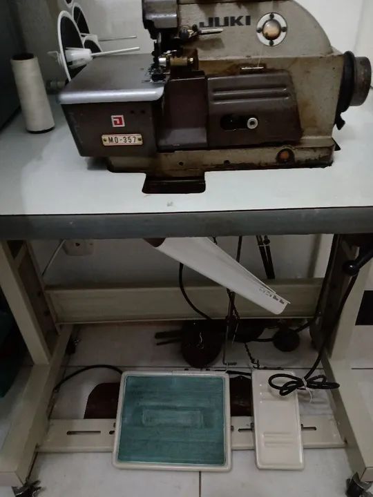 Máquina de Costura Overlock Juki MB-357 - Foto 2