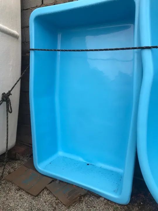 Ana: Piscina Infantil de Fibra