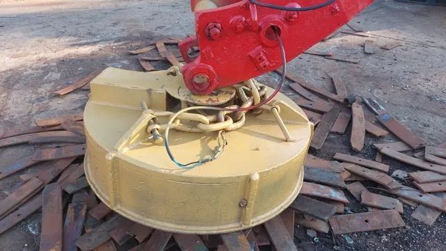 escavadeira poclain ly 80 de pneus com eletro imã - Foto 6